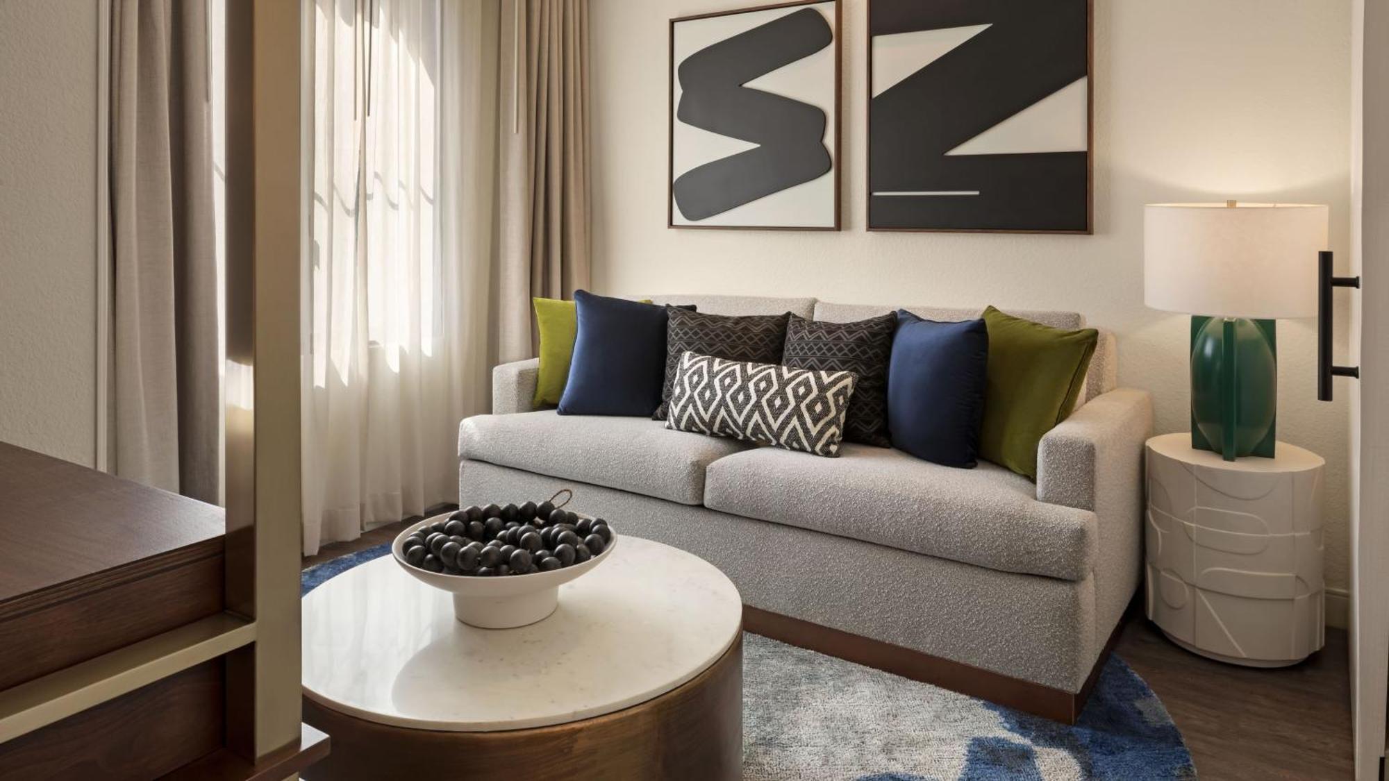 Burton House, Beverly Hills, A Tribute Portfolio 3* Los Angeles