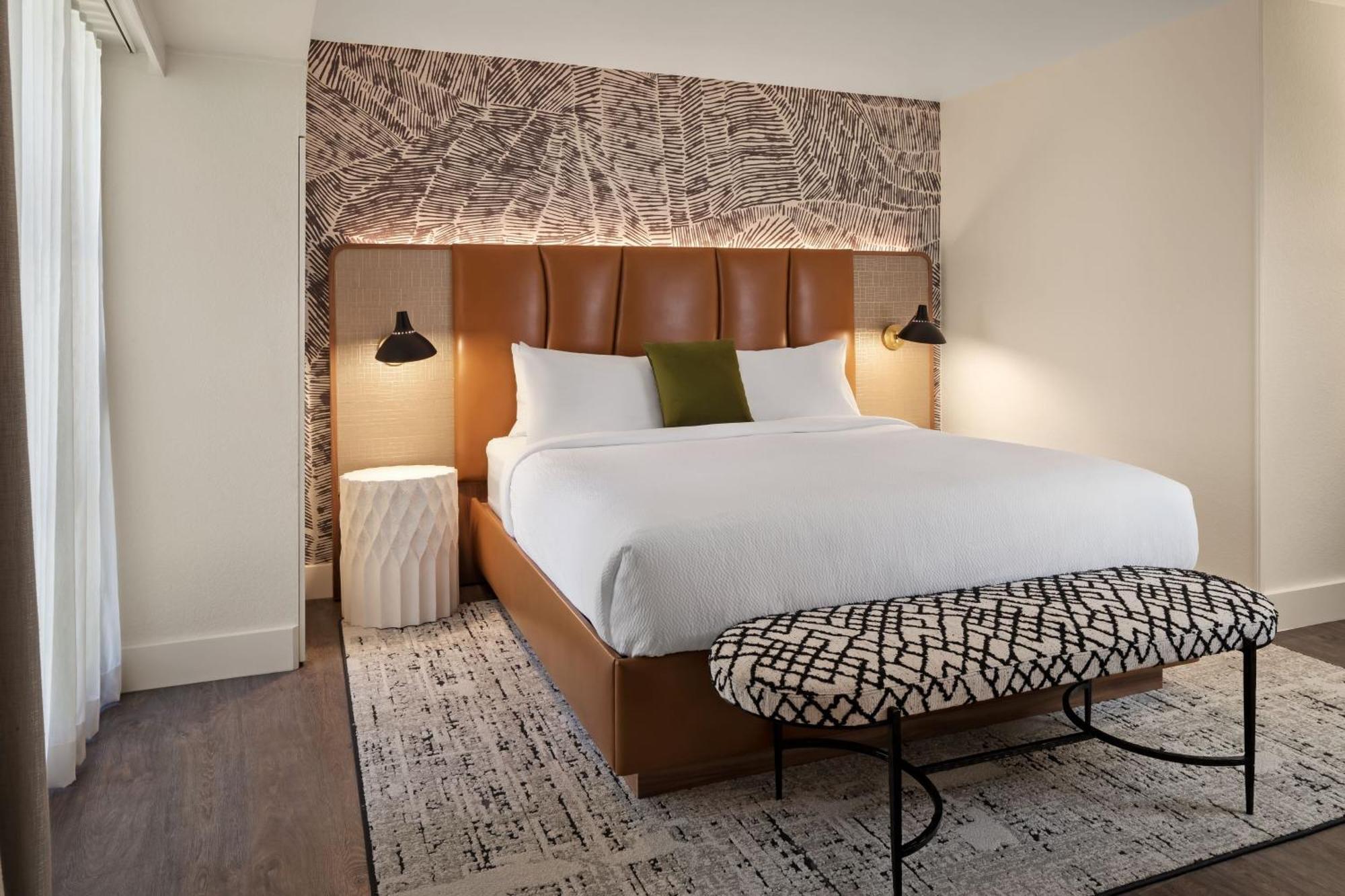 Burton House, Beverly Hills, A Tribute Portfolio Hotel