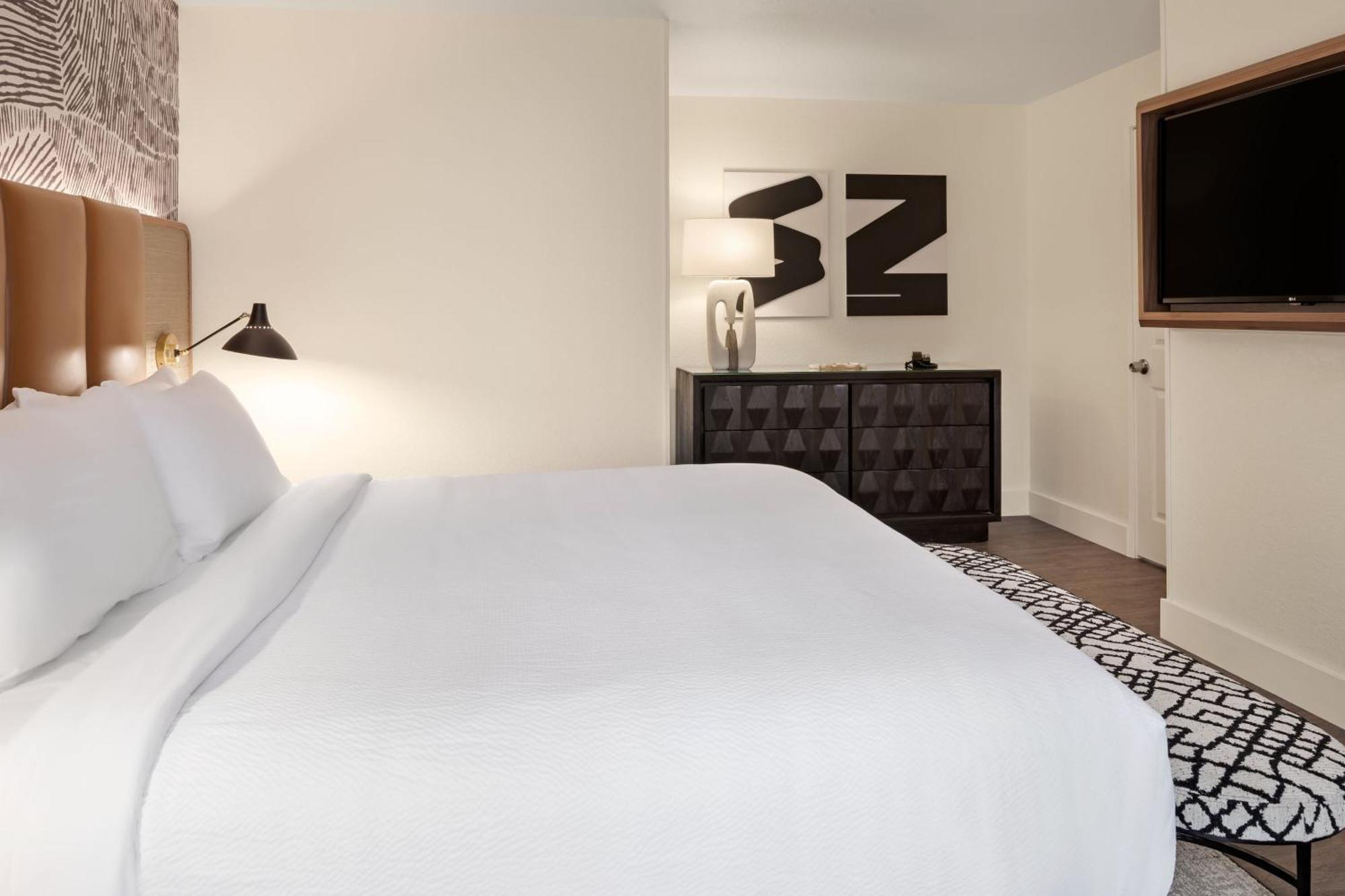 Burton House, Beverly Hills, A Tribute Portfolio 3* Los Angeles