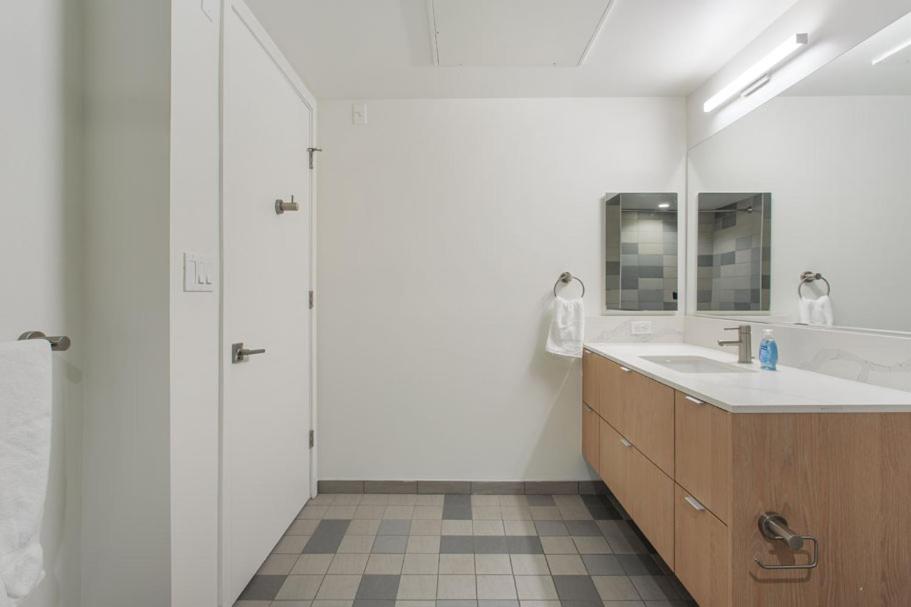 Modern 1 Bedroom