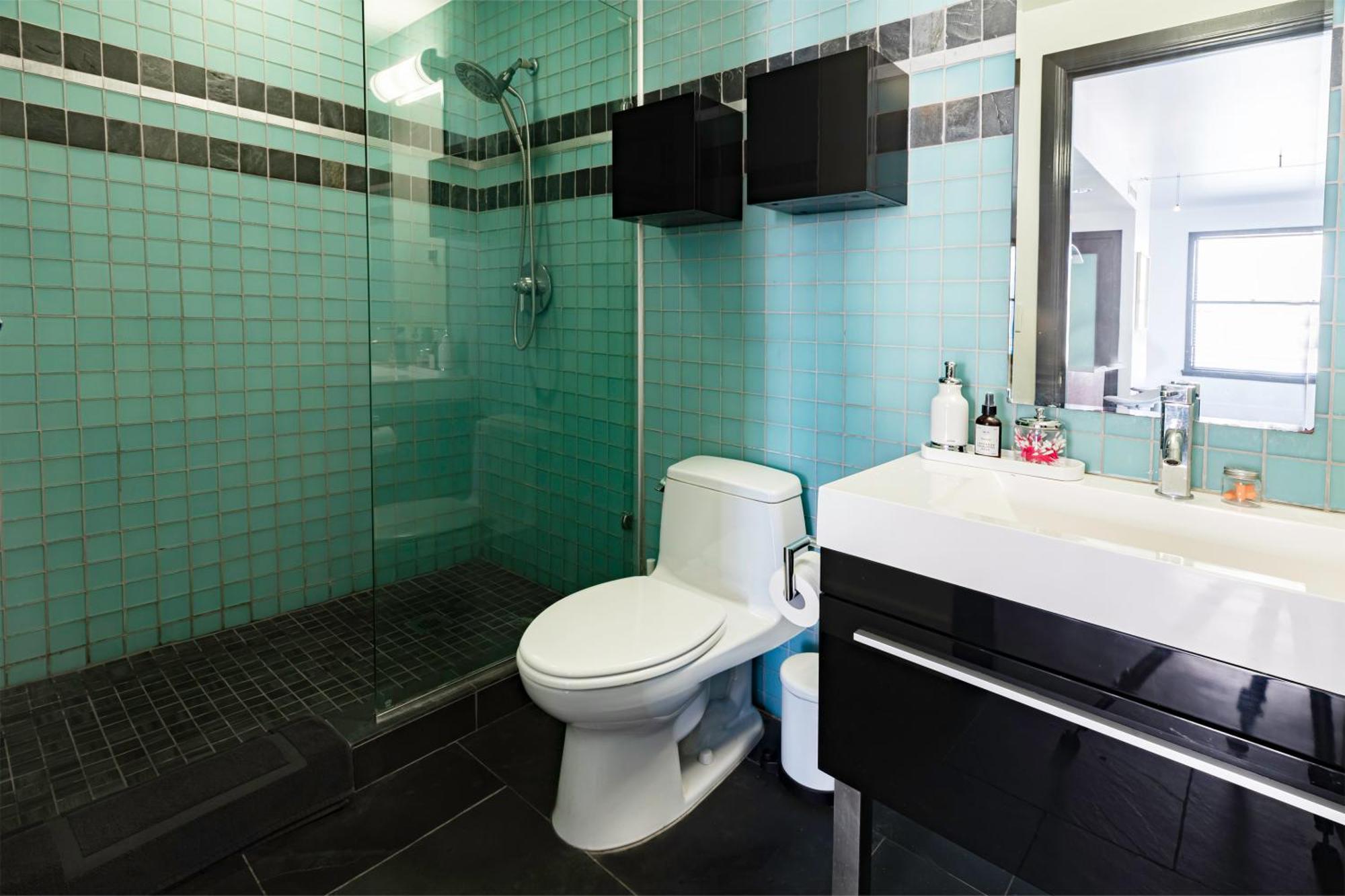 Gorgeous 2-bedroom 2-bathroom * Los Angeles