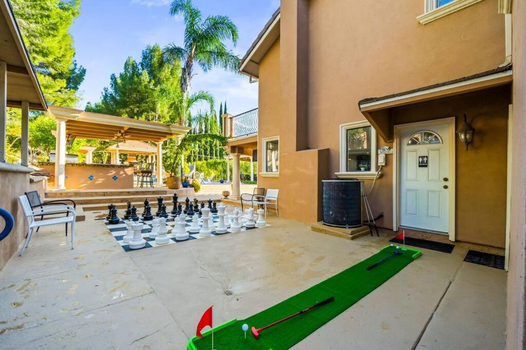 Holiday home With Games, Slide, Oasis *