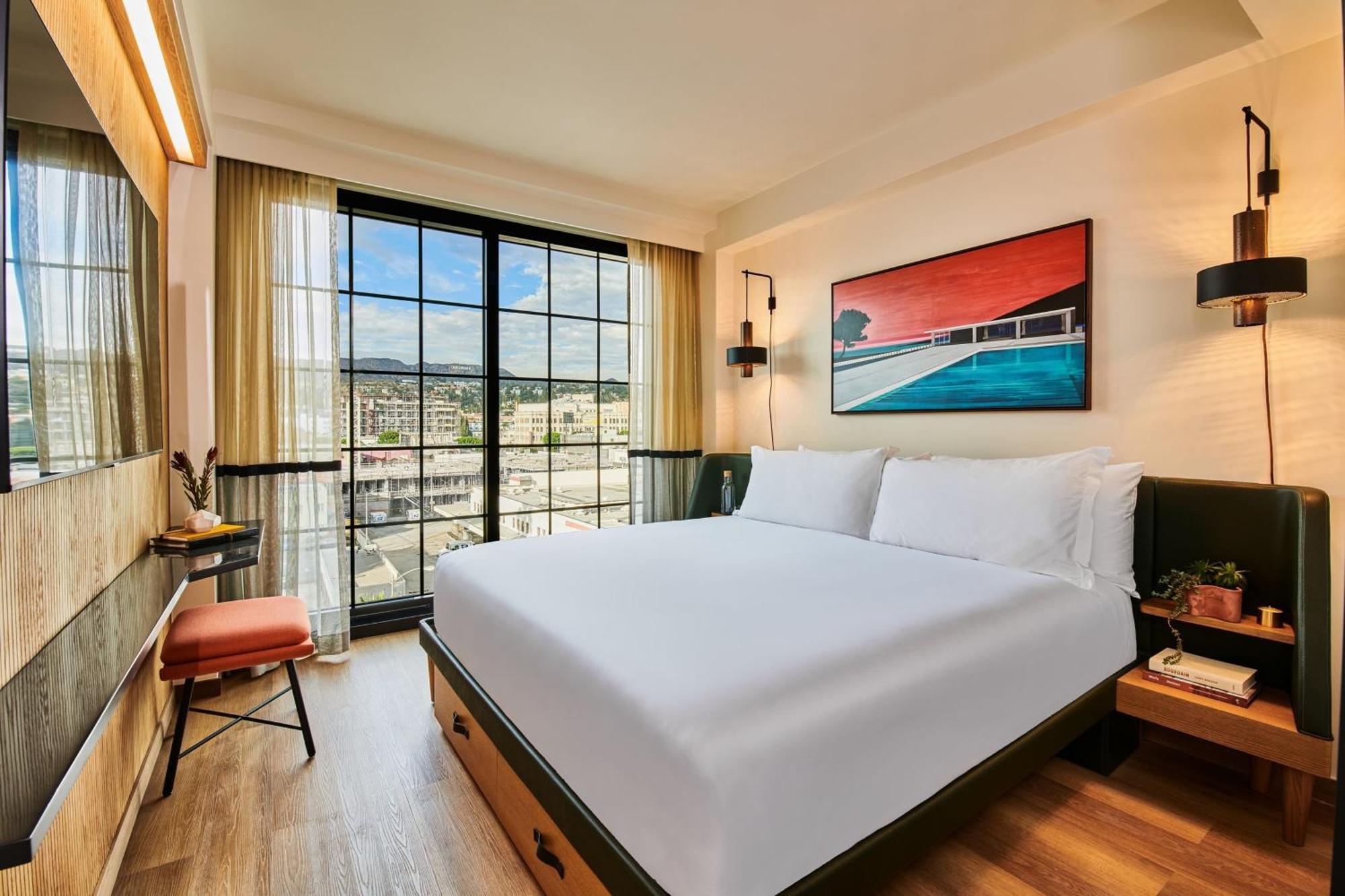 Hollywood Volume, A Tribute Portfolio Hotel Los Angeles