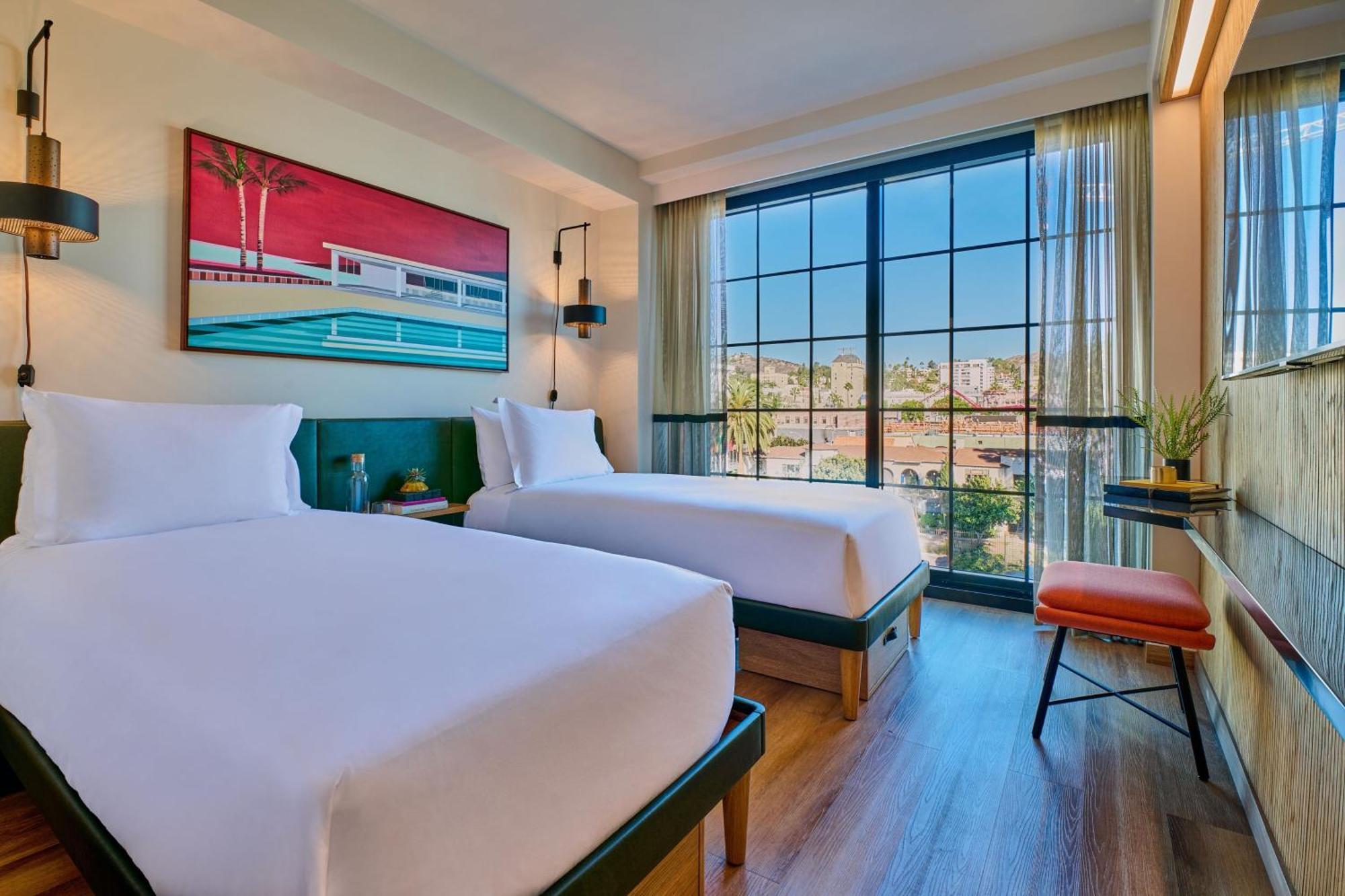 Hollywood Volume, A Tribute Portfolio Hotel