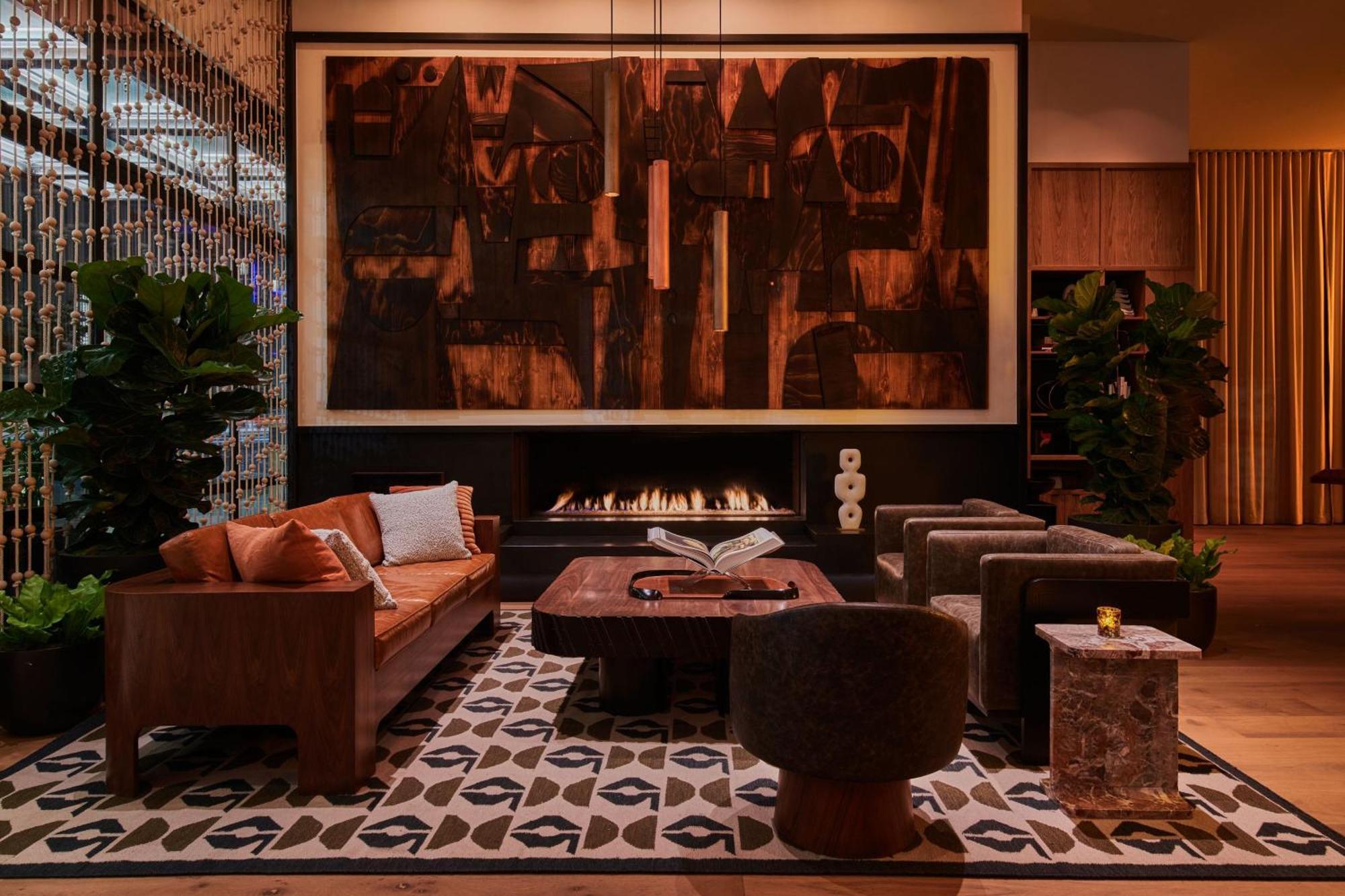 Hollywood Volume, A Tribute Portfolio Hotel