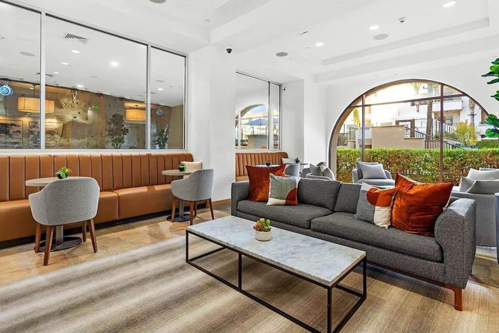 Aparthotel Cozy Large 1 Bedroom By Ucla *