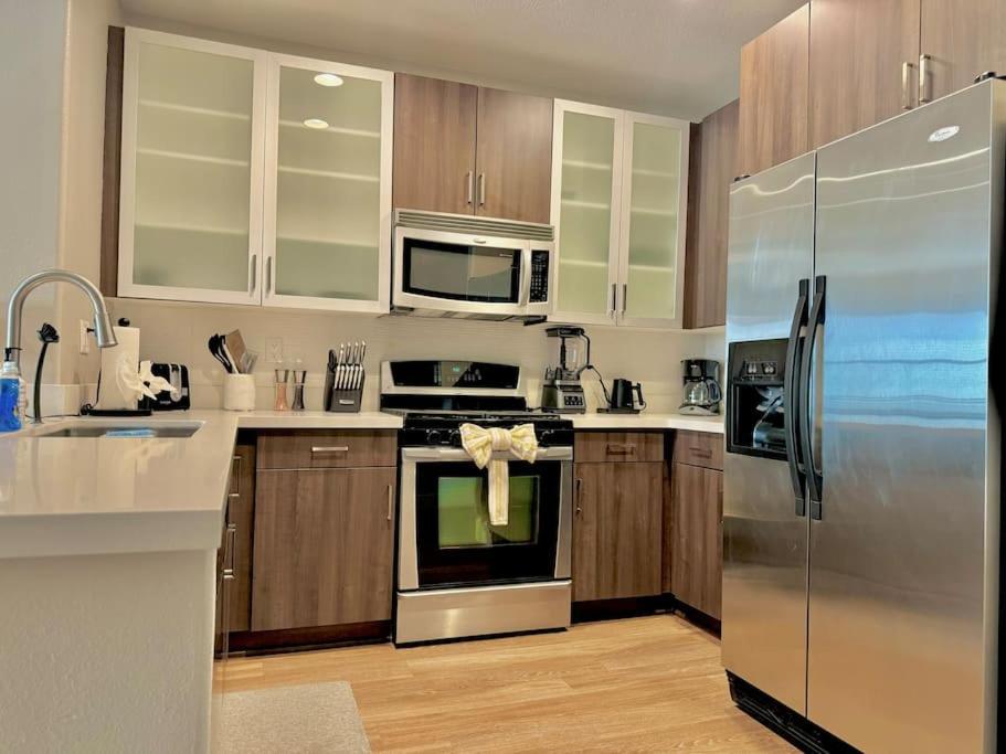 Cozy Large 1 Bedroom By Ucla Aparthotel Los Angeles