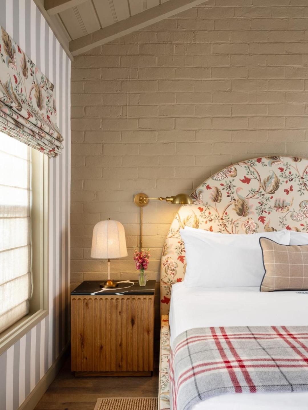 Hotel Le Petit Pali Brentwood Los Angeles