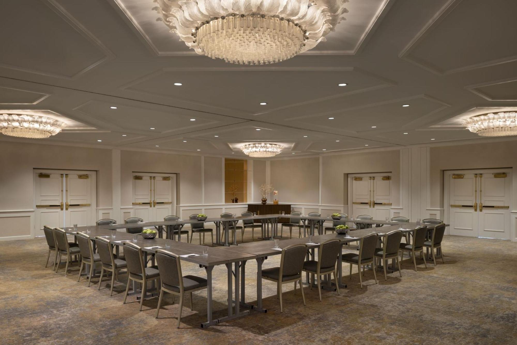 Sheraton Universal 4* Los Angeles