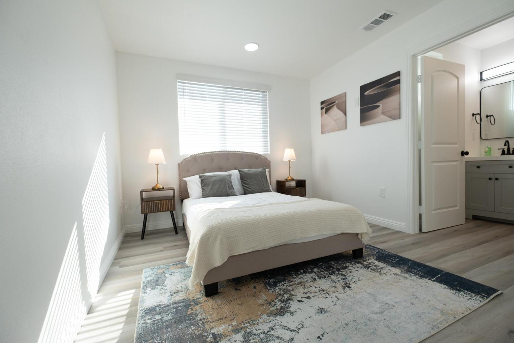 Cozy La Near Usc And Downtown Attractions- Private With Shared Access