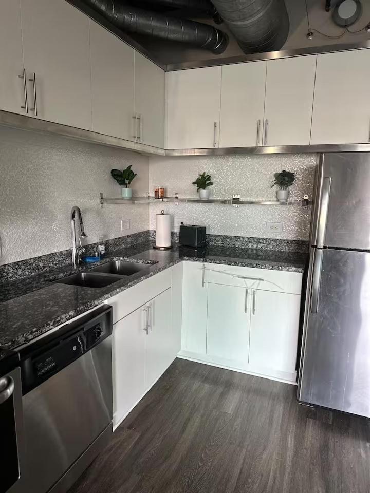 Downtown La Loft Oasis Artsy Central Located *