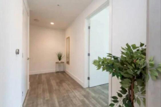 Beautiful 3br High Risepool, Rooftop Views Apartment *
