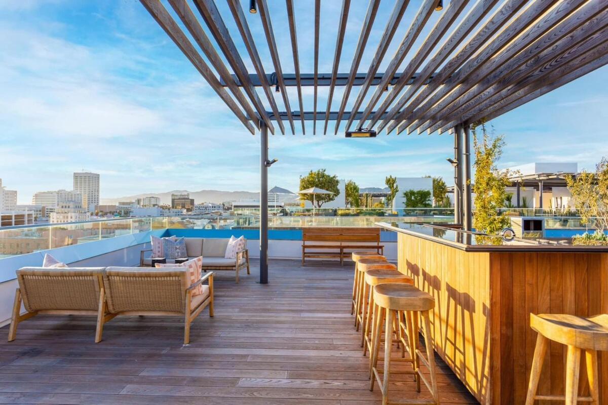 Luxurious 2-bedroom Retreat In Santa Monica