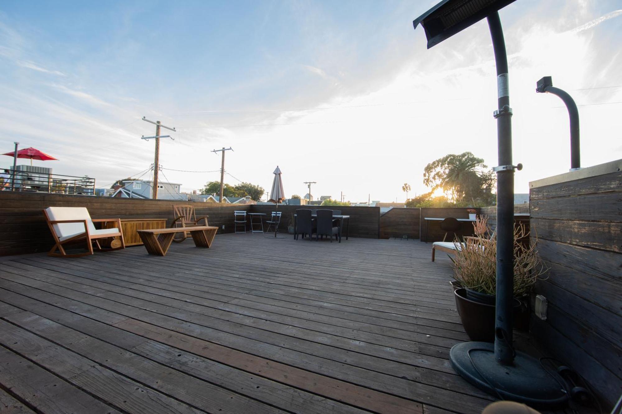 Skydeck House In Venice With Rooftop, Parking, 2bd, 2bath, Steam Sauna Los Angeles