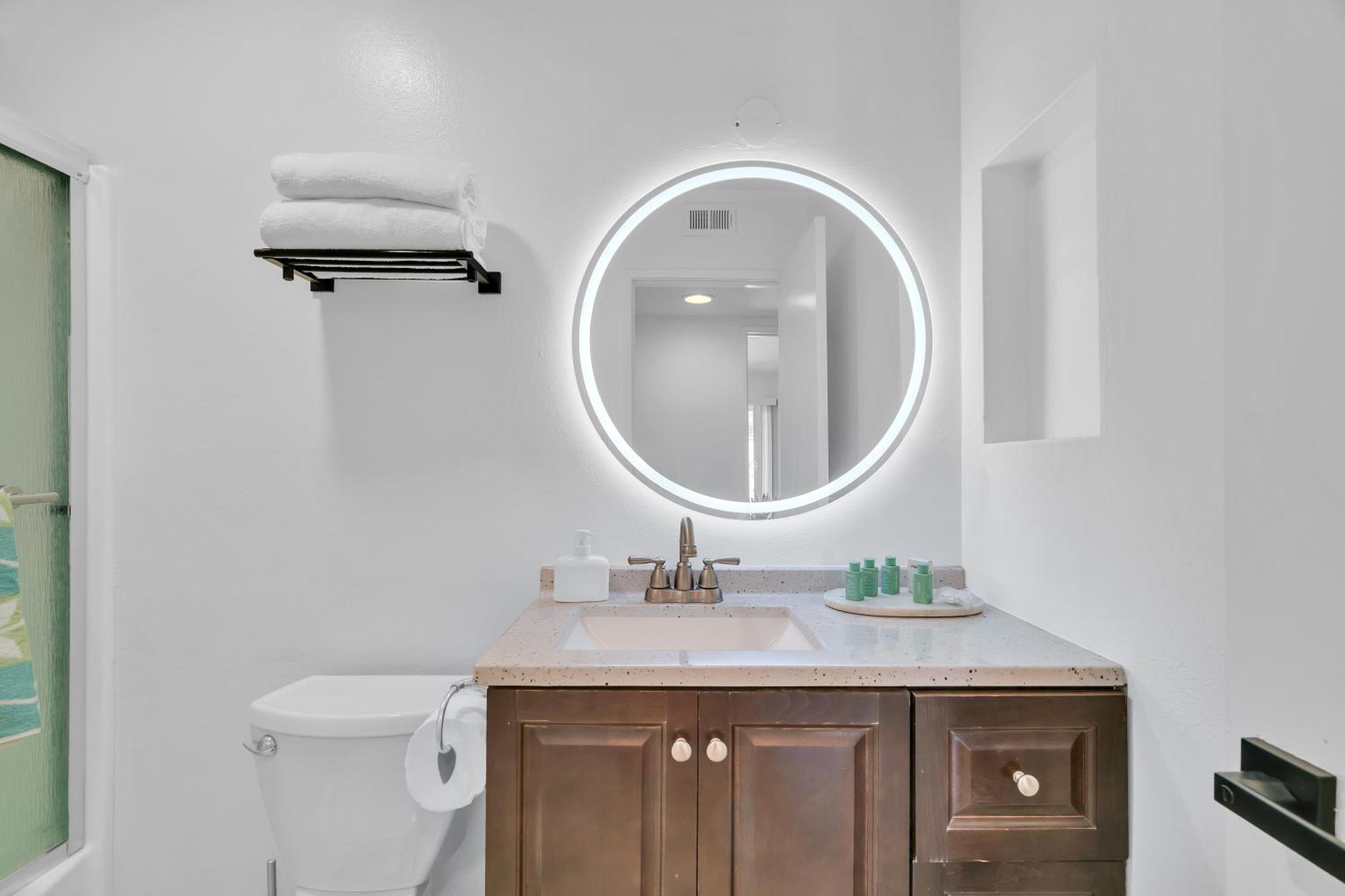 Apartment High Ceilings 3br With Loft-2 Baths Pool & Jacuzzi