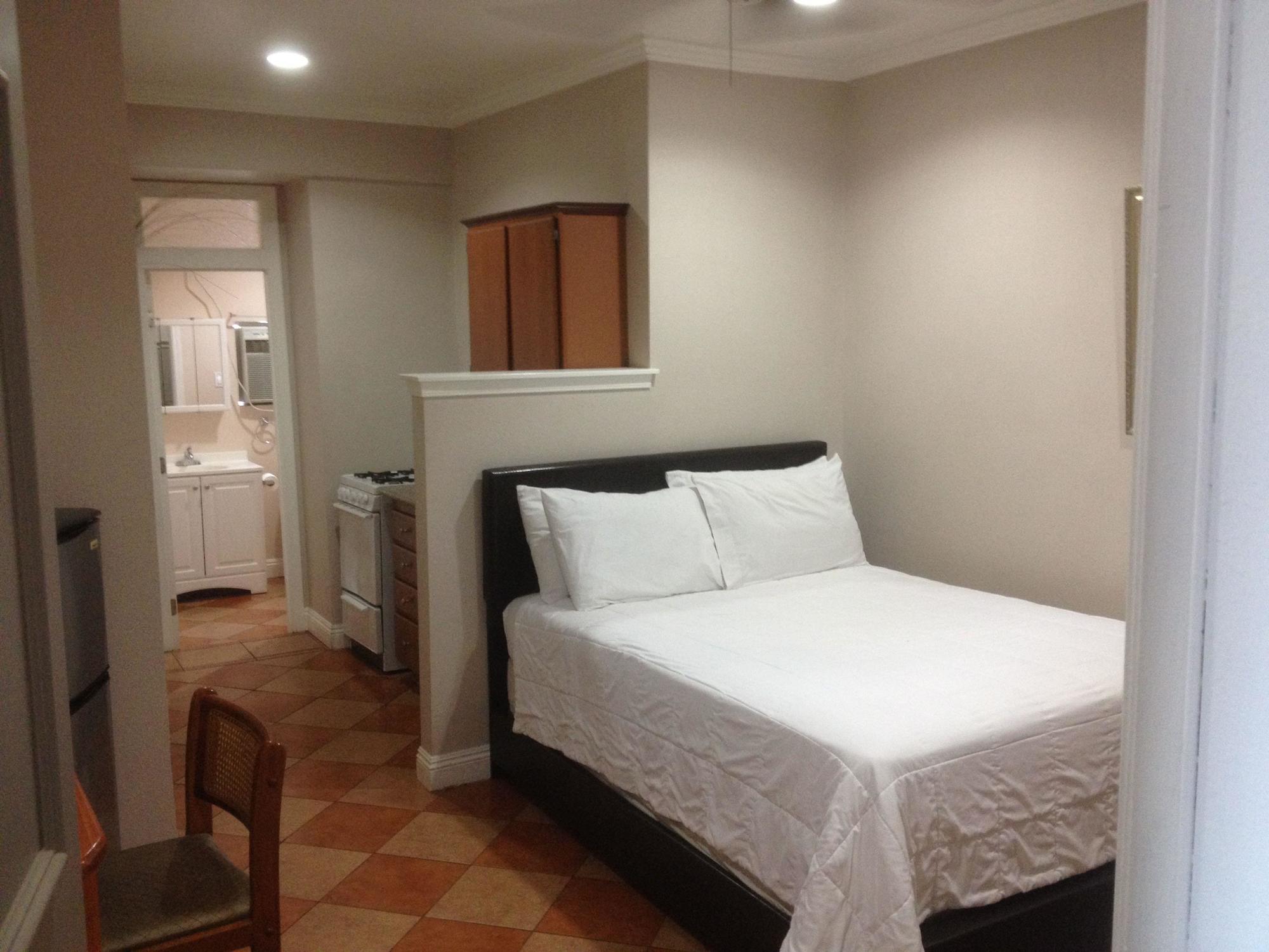 Monterey Dream Hotel