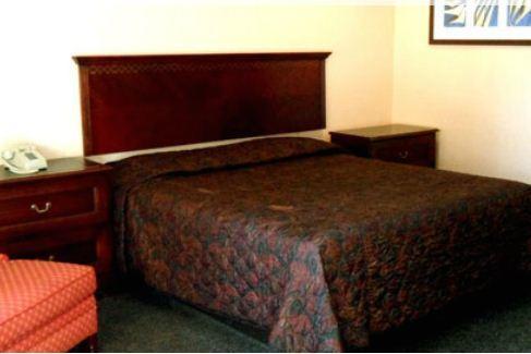 Hyland Nuys Motel 2*