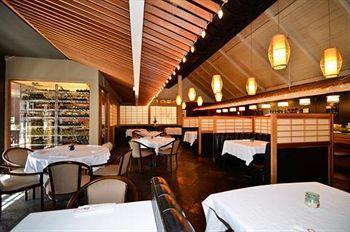 Mikado Hotel 3*