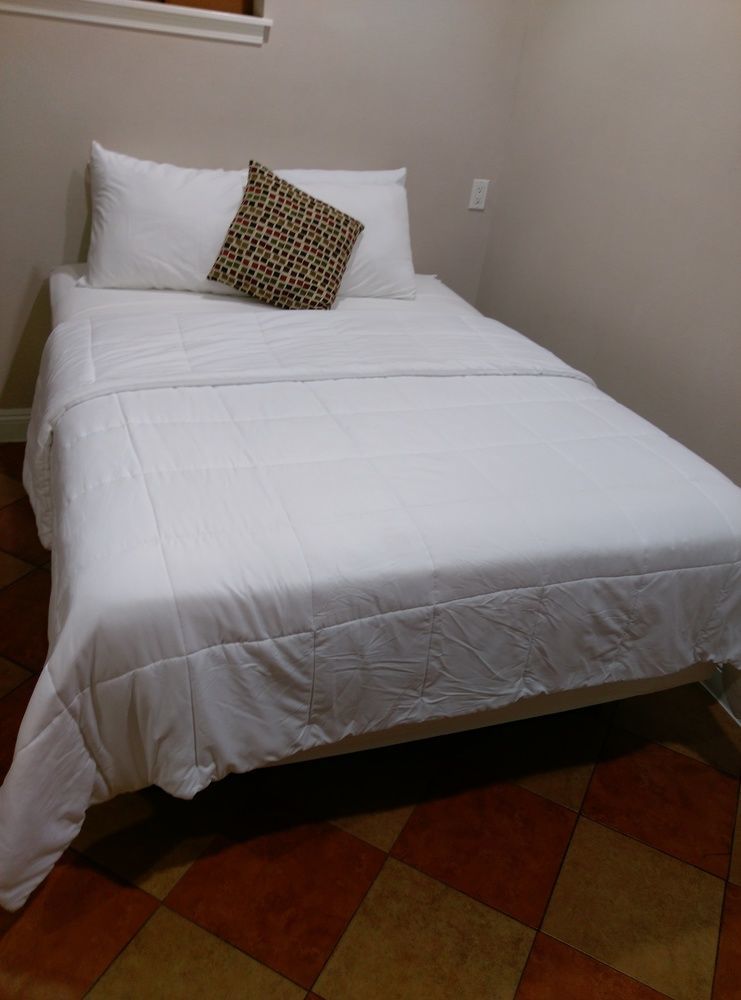 Monterey Dream 4*