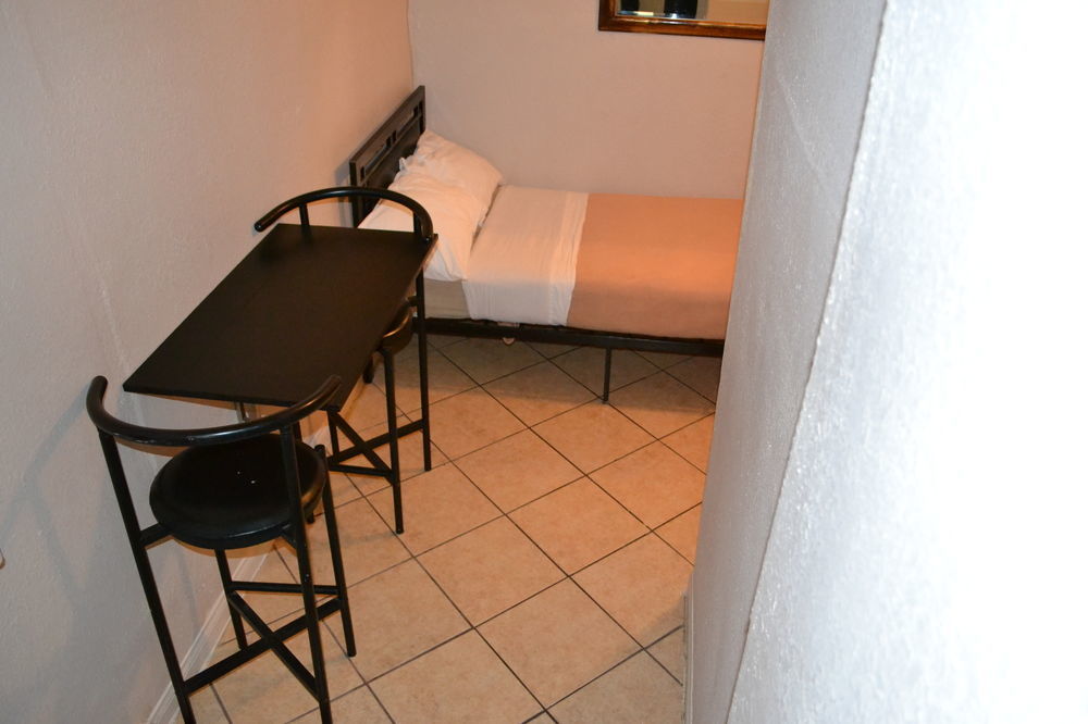 Monterey Dream Hotel 4*