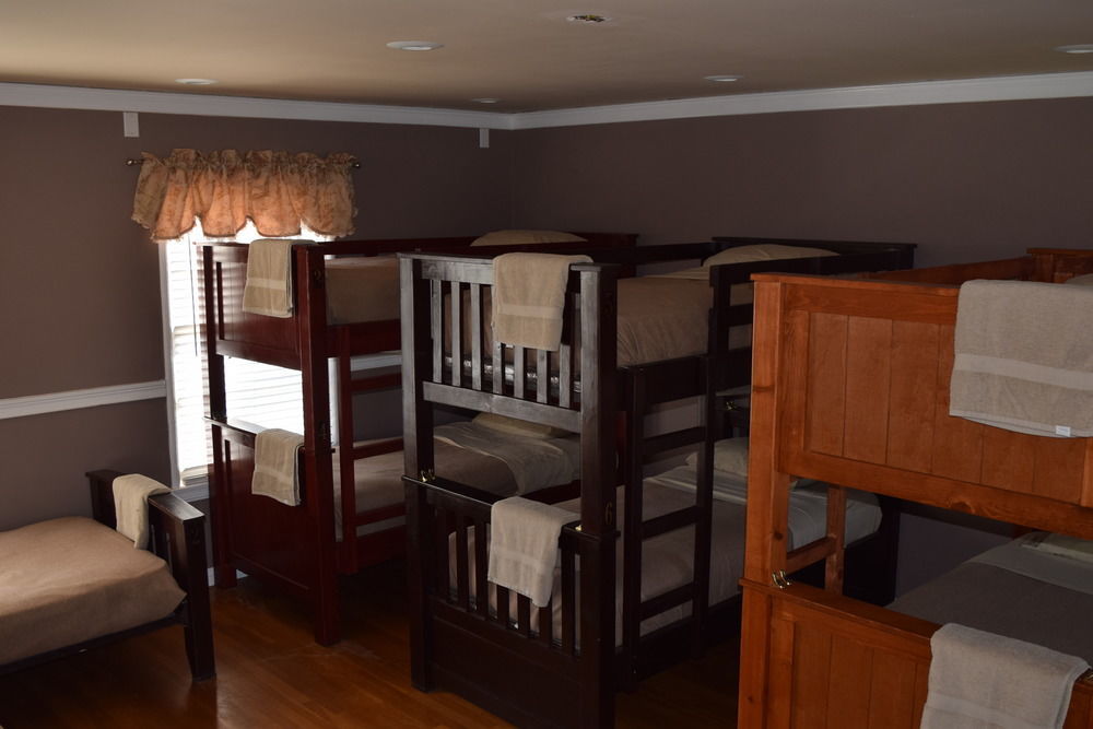 Hostel The Anderson Estates