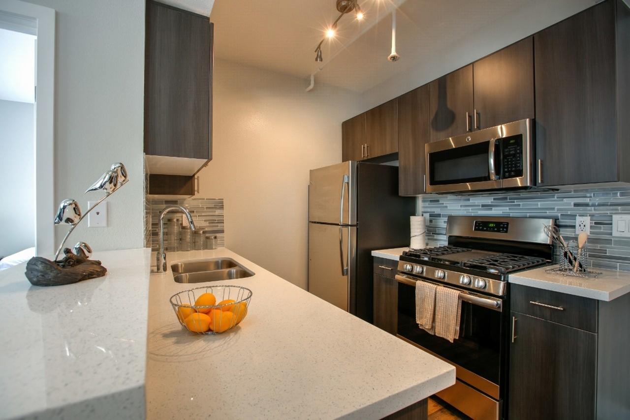 540 Midvale Apartment *