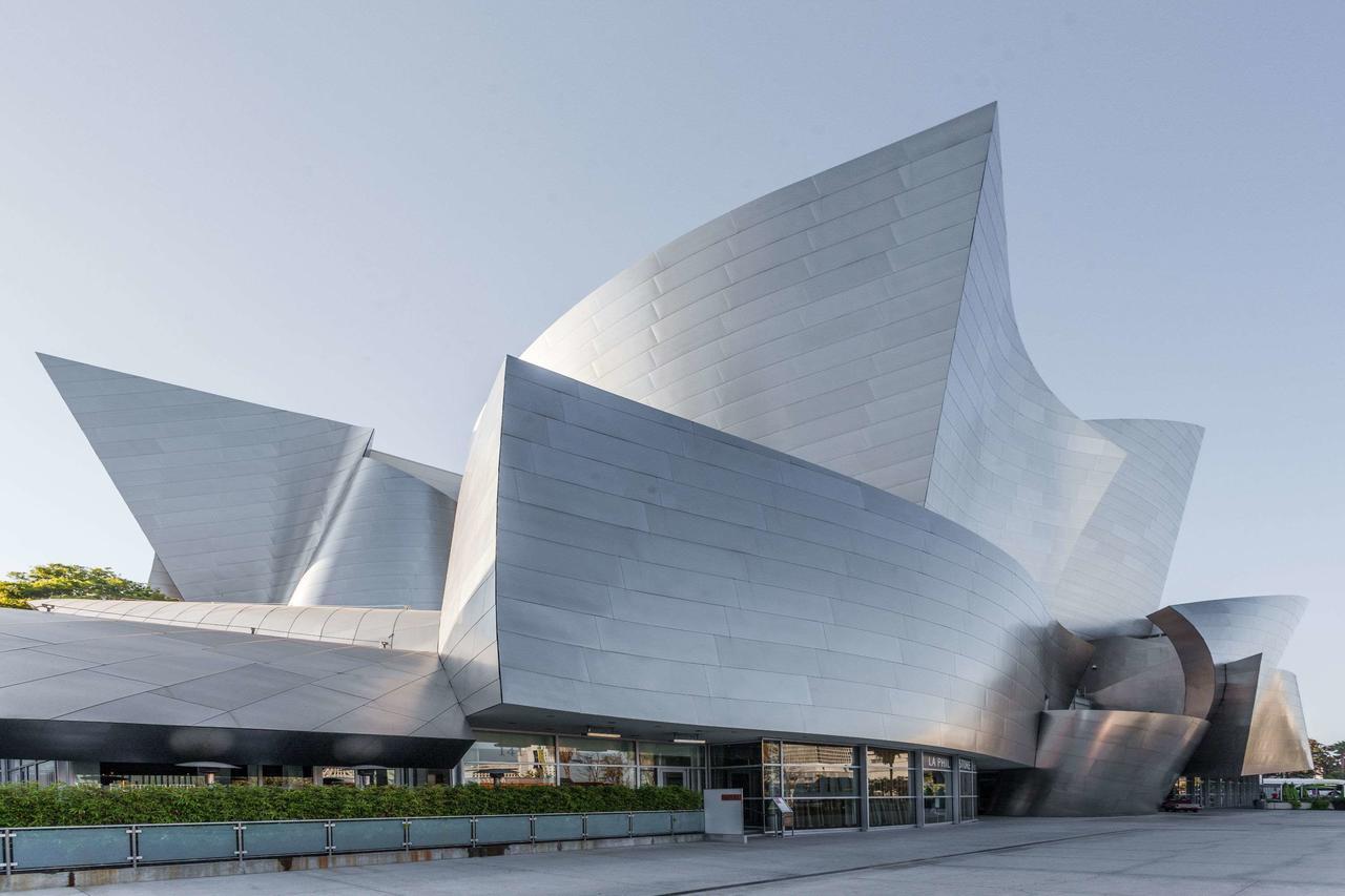 Knights Angeles / Convention Center Area