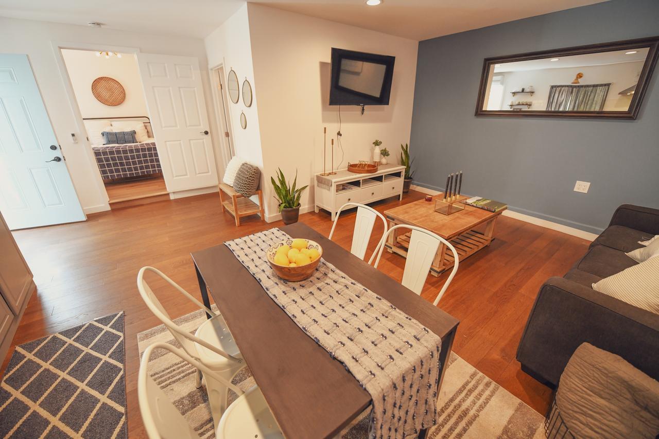 Guest house Charming Valley Village Permit # Hsr Two Three Zero Zero 2794