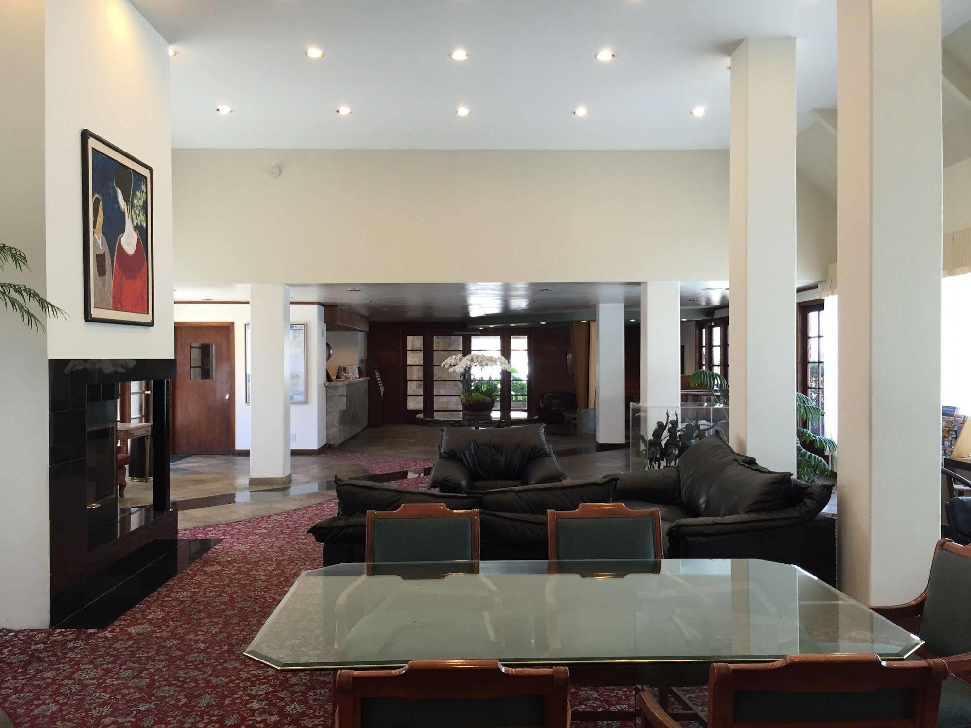 Hotel Mikado