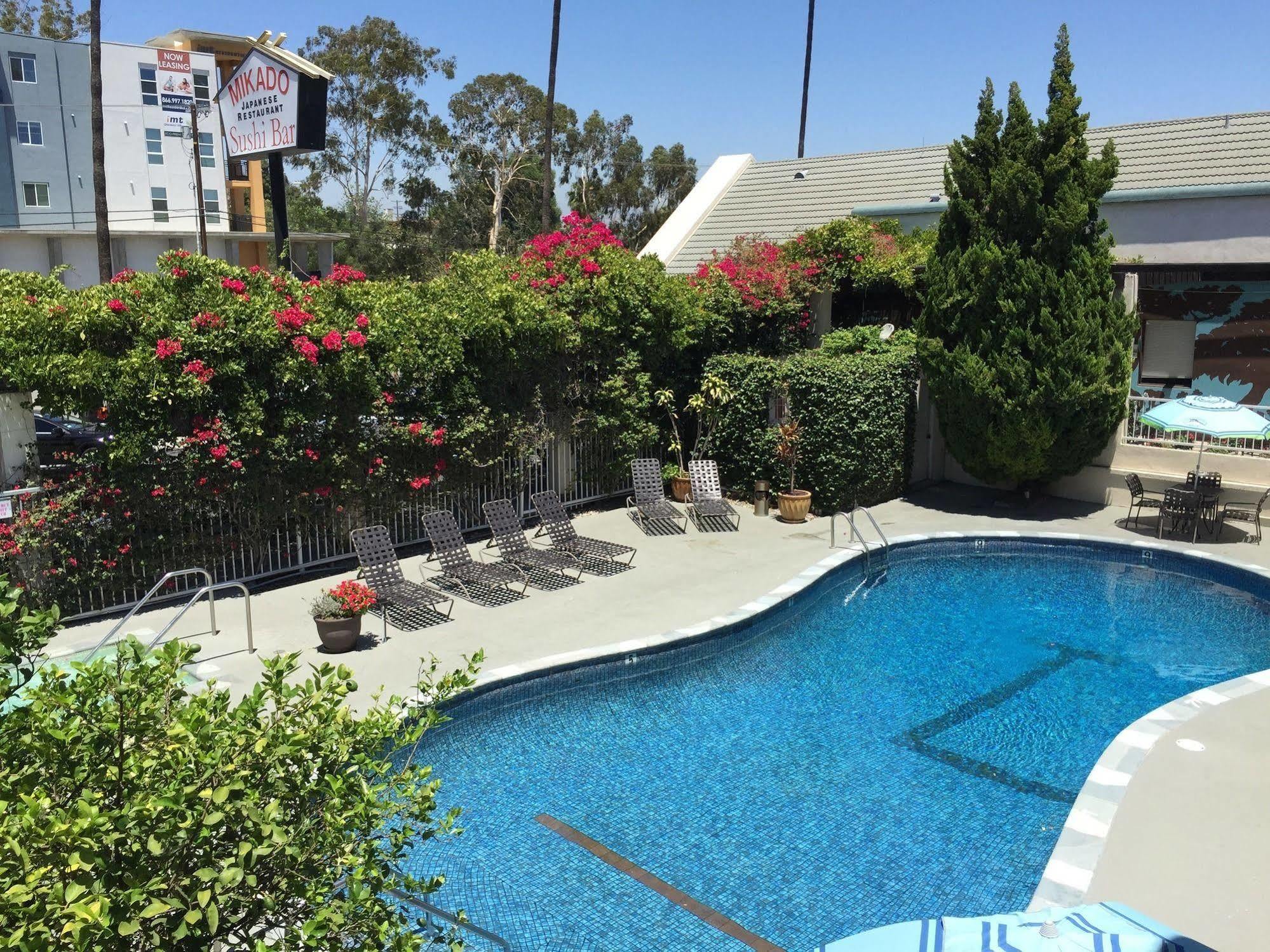 Hotel Mikado 3*