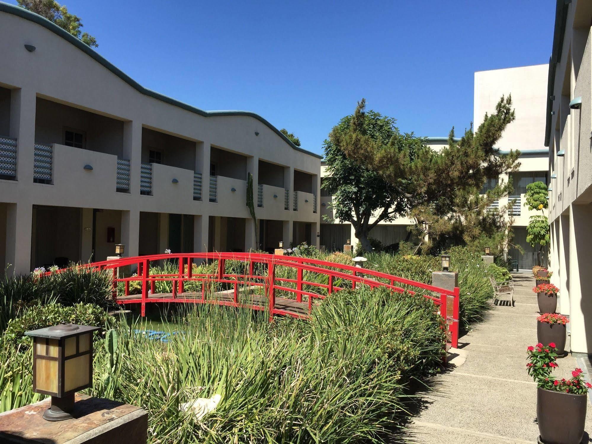 Hotel Mikado 3*