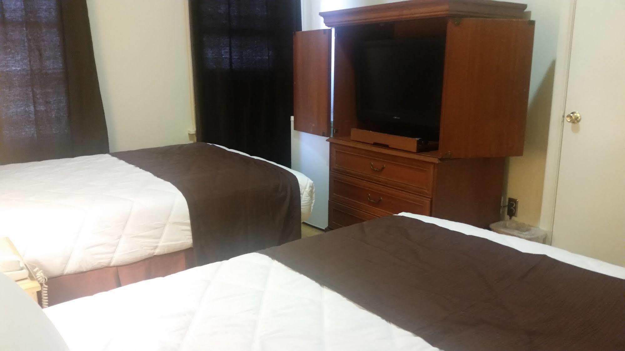 H By H Hospitality Hotel Los Angeles