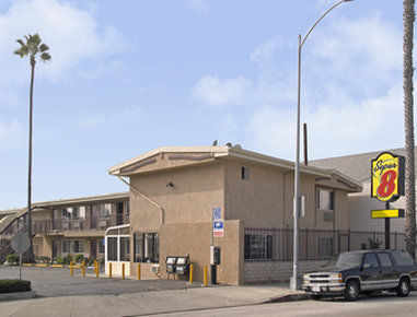 Super 8 By Wyndham Los Angeles-culver City Area Los Angeles