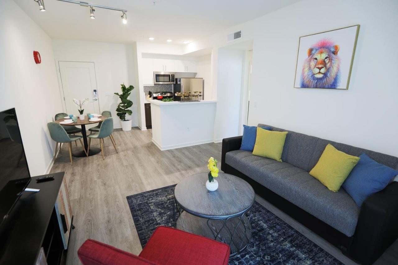 Hollywood Metropolitan Suites Aparthotel 4*