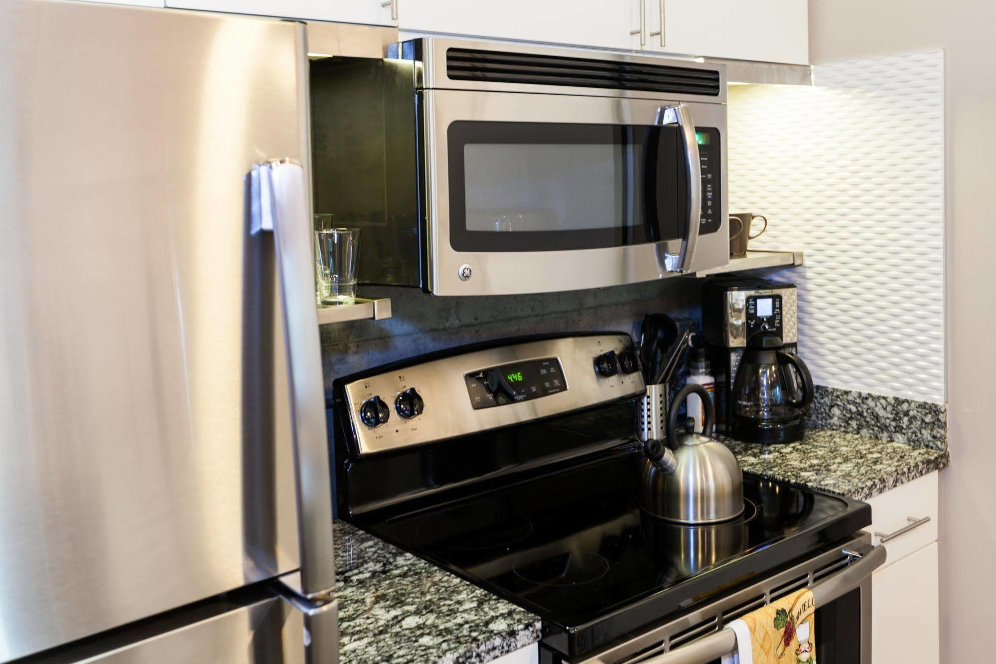 Corporate Suites Downtown In The Heart Of La Hotel