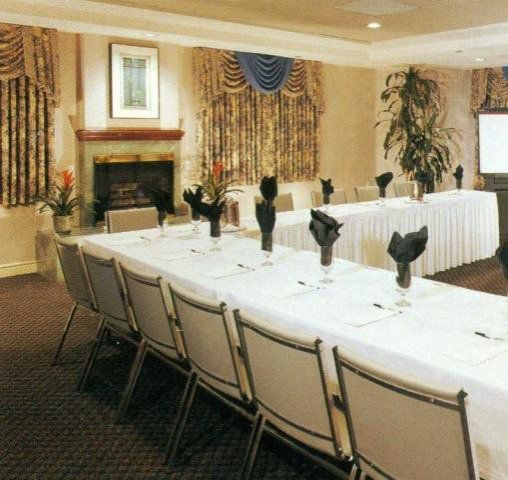 Doubletree By Hilton Chatsworth 3* Los Angeles