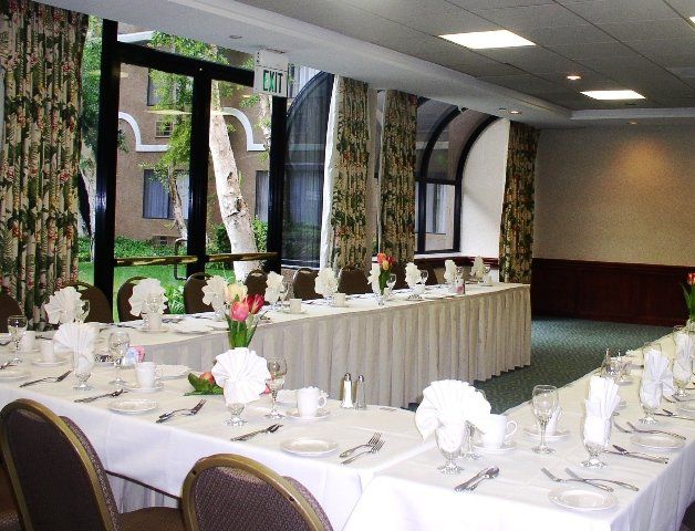 Hotel Doubletree By Hilton Chatsworth