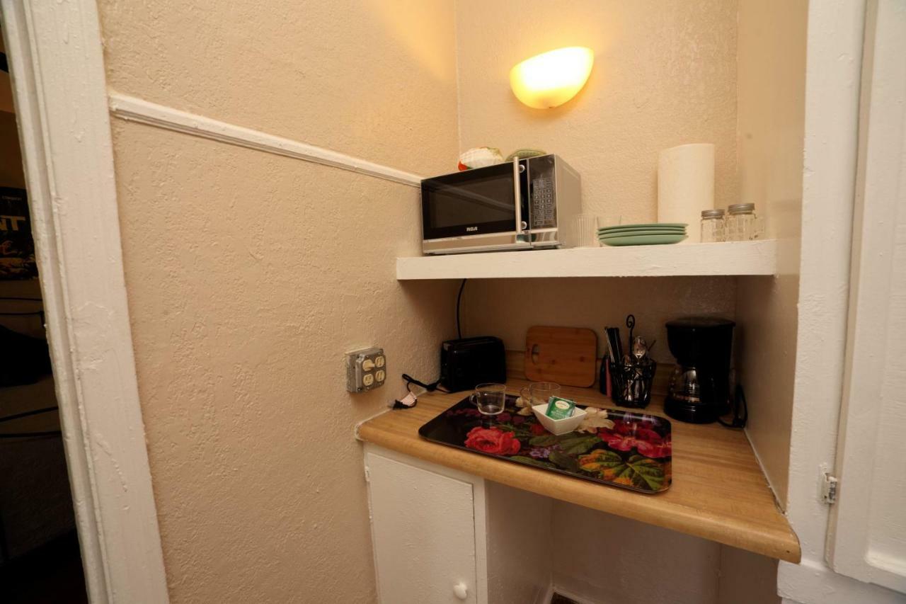The Canterbury Aparthotel 3*