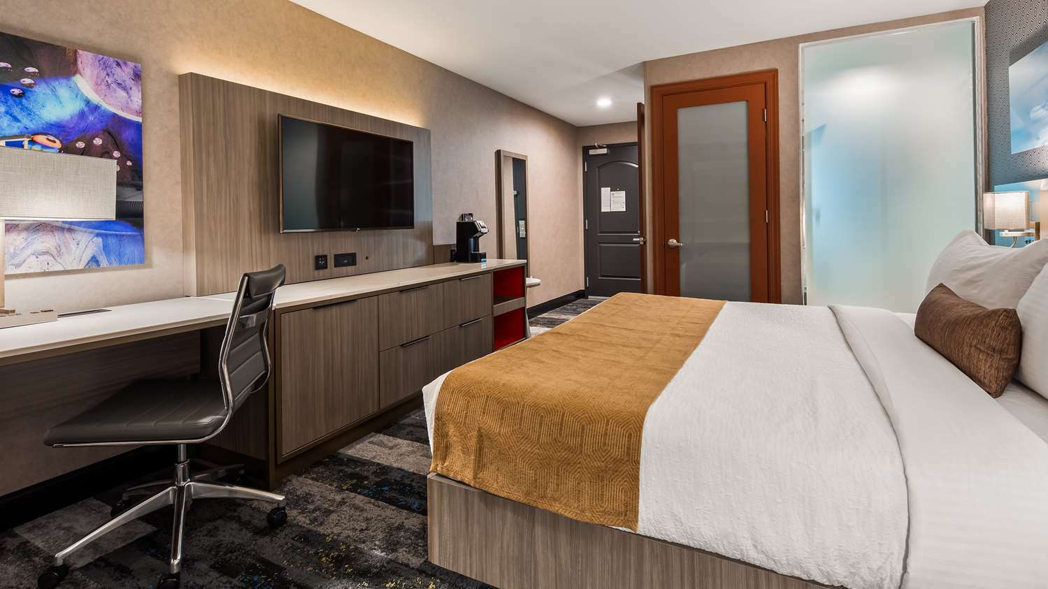 Western Premier Noho Hotel 3*