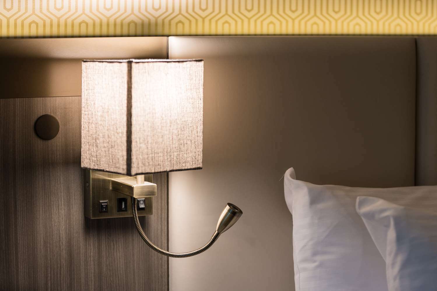 Western Premier Noho 3*