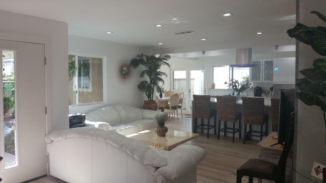Heaven's Kept Secret 4 Min From The Sea Homestay Los Angeles