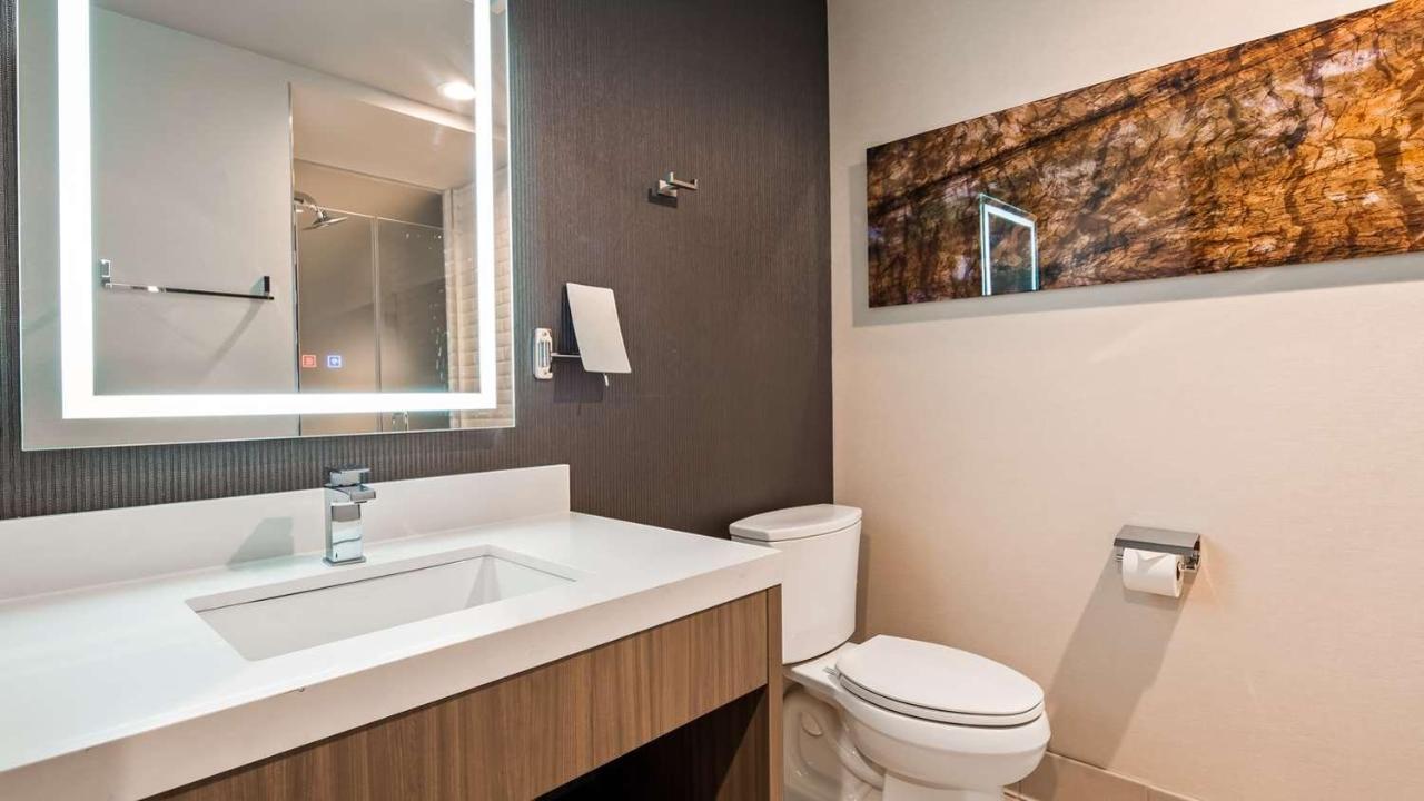 Hotel Western Premier Noho Los Angeles
