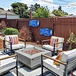 Studio Mins To Culver City Downtown, Sony & Venice