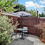 Studio Mins To Culver City Downtown, Sony & Venice