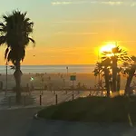Venice Beach Beautiful One Bedroom