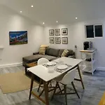 Monthly - Cozy 1 Bed Guest Suite Near Venice Beach