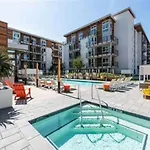Blue Water Views By Venice Beach Top Resort Pool