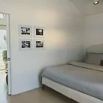 Venice Canals & Beach Guest House