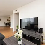 Sleep 7 Ocean View Two Bedroom Venice Beach 5 Min Walk