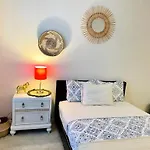 Private Room Elegant Escape In Marina Del Rey